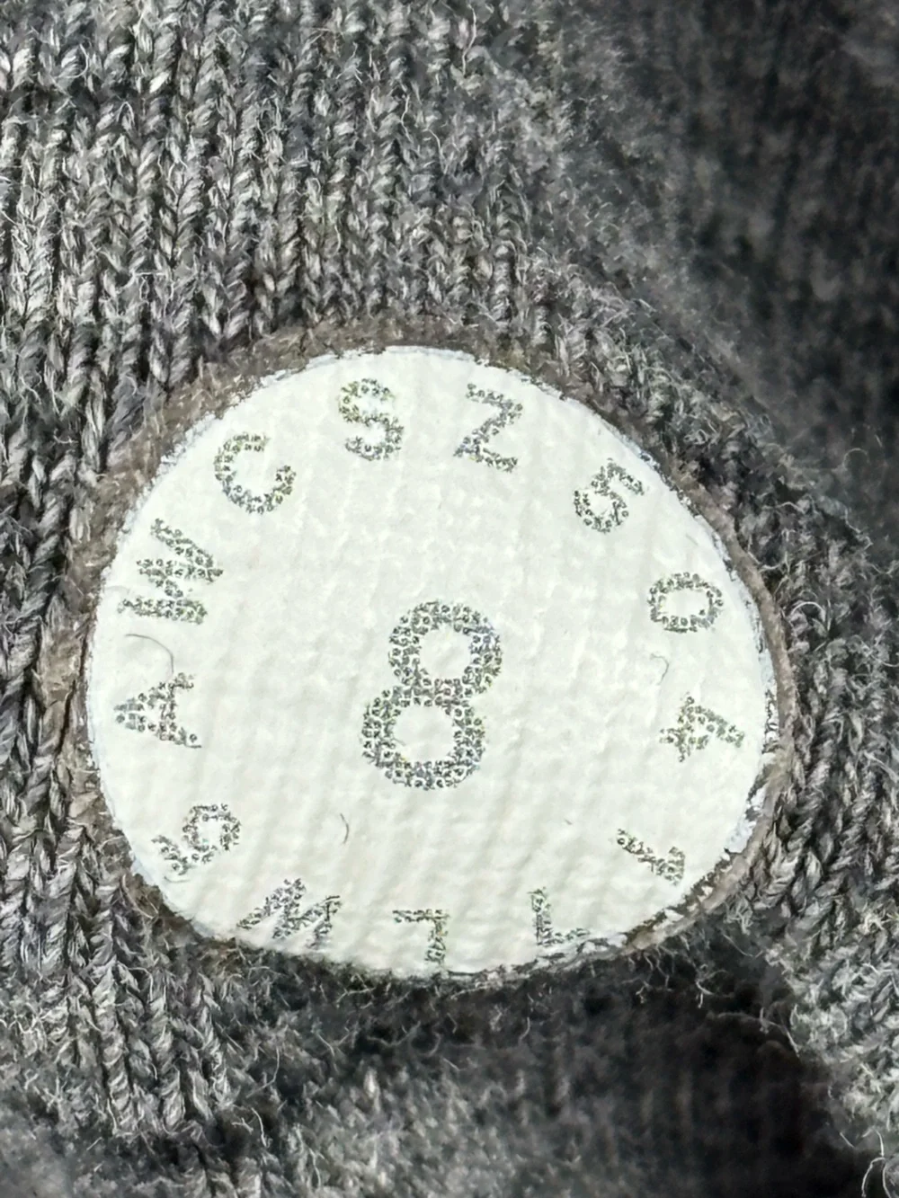 Lululemon | Free To Roam Jogger | Size 8 | Excellent condition!! - Picture 9 of 9
